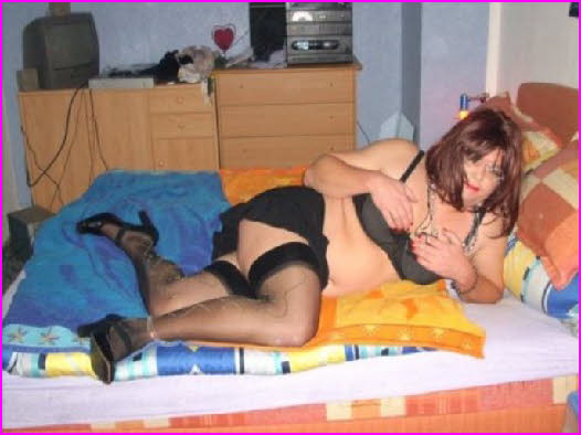 Mincing sissy loser Sandra from Fulda in Germany